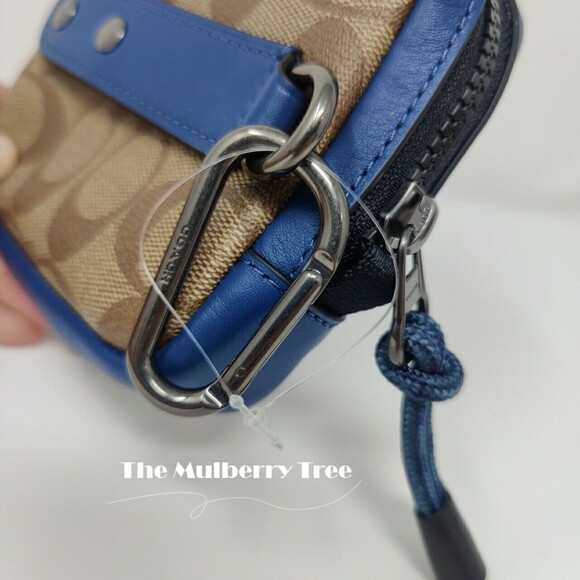 Coach 91248 Disney Square Hybrid Pouch in Signature Canvas with Dalmatian NWT - Picture 4 of 7